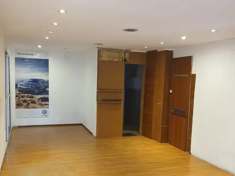 Local en Alquiler en Parque Chas, $ 5.000.000