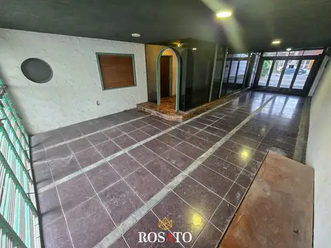 Casa 6 ambientes con 3 baños