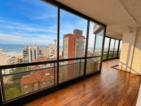 Departamento en Venta en Playa Grande, USD 630.000
