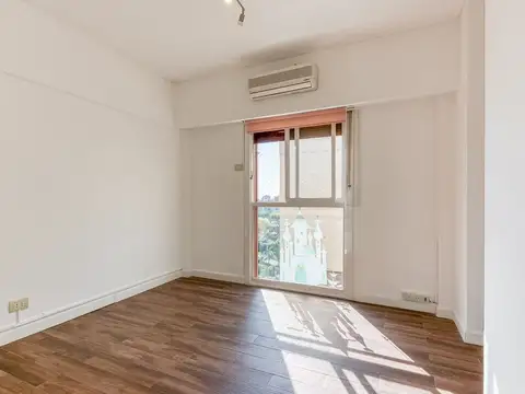 VENTA DEPTO 3 AMB BELGRANO COCHERA TERRAZA- BALCÓN