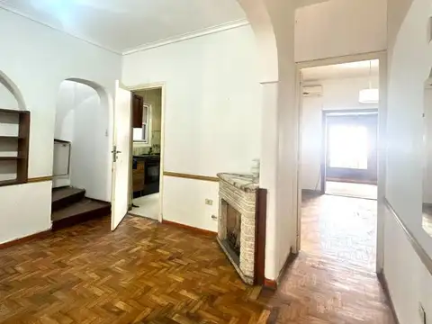 Casa en Alquiler con 1 cochera