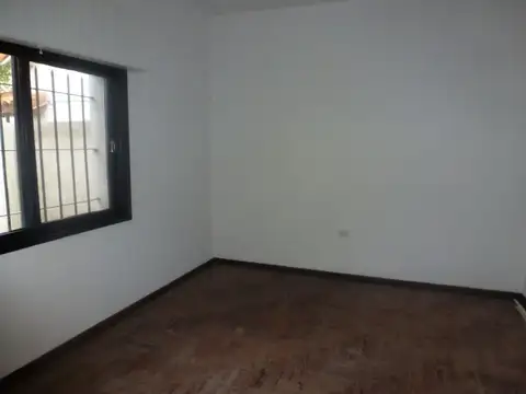 Depto Tipo Casa en Alquiler de 2 dormitorios