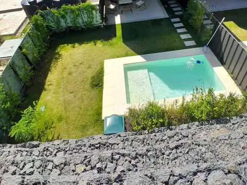 Casa en Alquiler en La Plata, USD 1.600