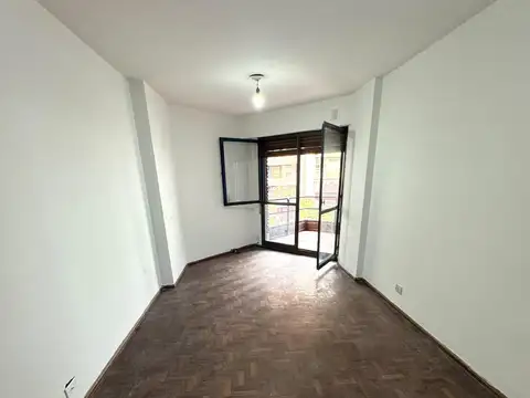 Departamento en Alquiler en Nueva Córdoba  1 Dormitorio con Balcón sobre Bv. Illia