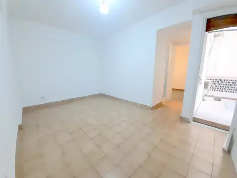 La Pampa 2500, Piso 1