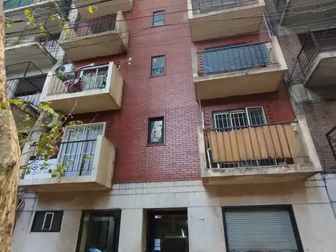 Oro, Fray Justo Santa María de al 2600, entre Juncal y Beruti
