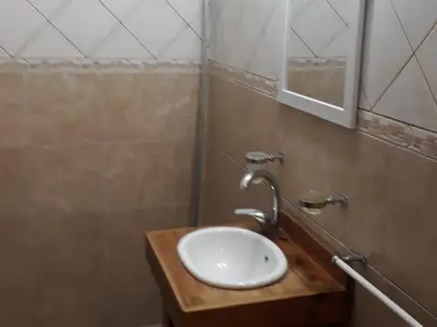 Depto Tipo Casa en Alquiler 40 años