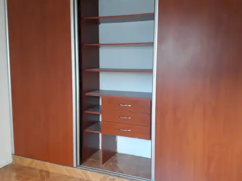 Depto Tipo Casa en Alquiler de 1 dormitorio