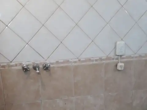 Depto Tipo Casa 2 ambientes con 1 baño