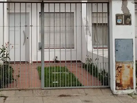 Casa en Alquiler Villa Fox Zárate
