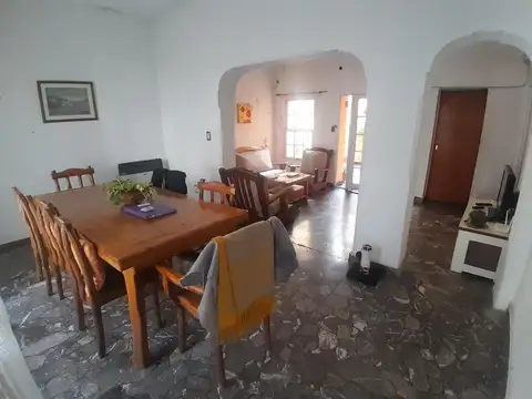 Depto Tipo Casa en Venta 60 años