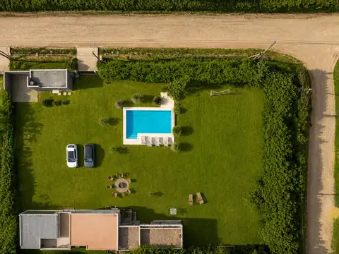Casa en Venta con 5 cocheras