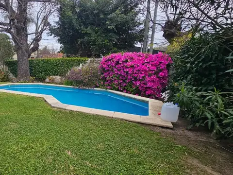 Casa 6 ambientes con 3 baños