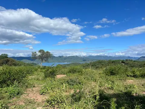 Terreno / Lote en venta de 1296.87m2 ubicado en Coronel Moldes