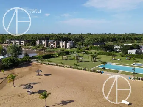 Terreno en Venta en Isla Del Este, USD 86.600