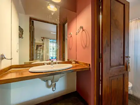 Casa en Venta con 1 cochera