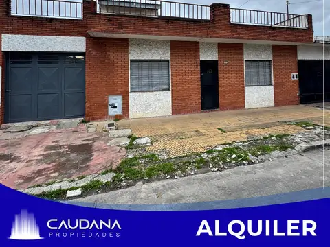Casa en alquiler en Isidro Casanova