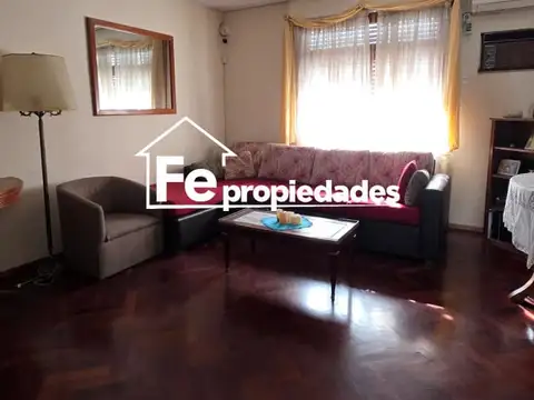Casa en Venta en Villa Luro, USD 300.000