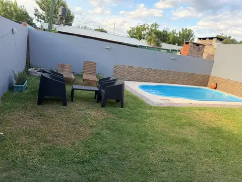 Casa 4 ambientes con 3 baños