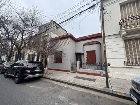Casa Desarrollada en Una Planta Sobre Lote Propio de 8.70 X 17,90