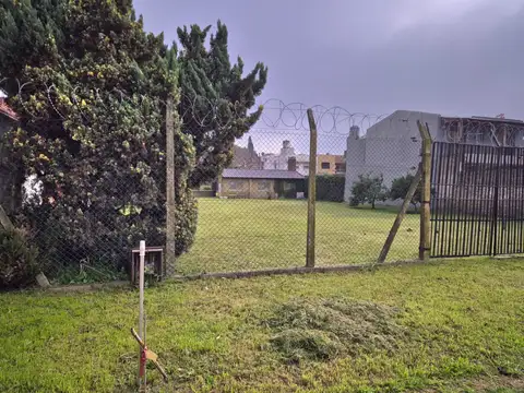 Terreno en Venta 10  mts Fondo