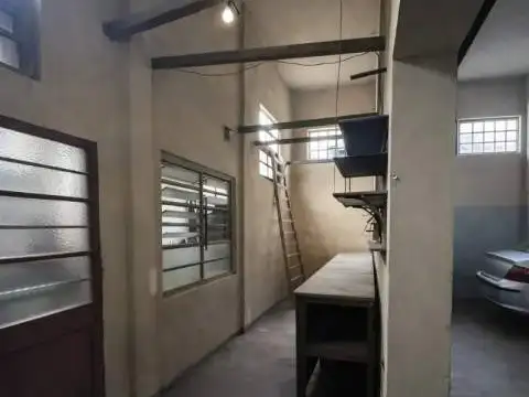 Depósito / Galpón / Local en Villa Devoto – Ideal Storage, E-commerce o Uso Comercial.