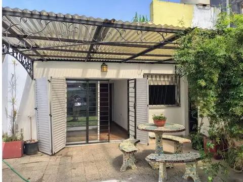 Venta casa 3 ambientes con jardín y parrilla en Ensenada
