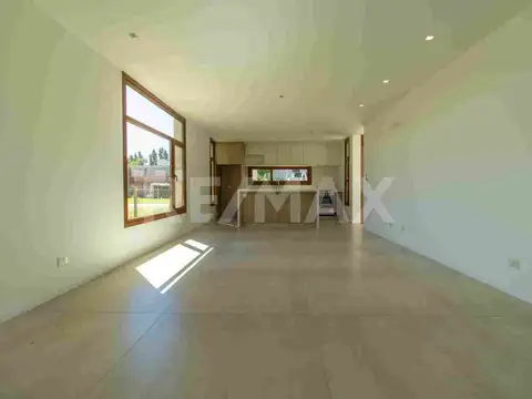 Casa en Alquiler al Norte