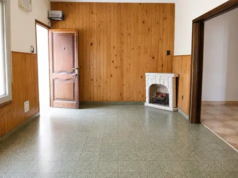Casa de pasillo Unico ! excelente oportunidad