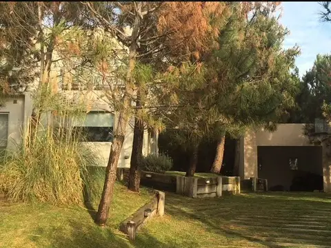Casa en Alquiler Temporal de 4 dormitorios