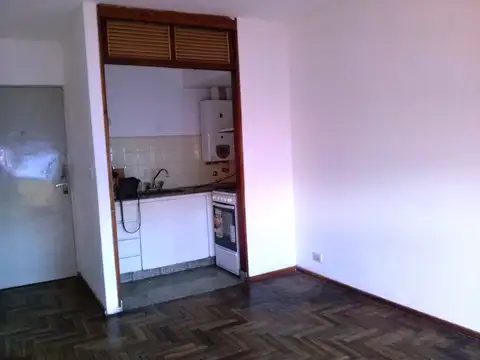 Italia y Mendoza. 1 dormitorio