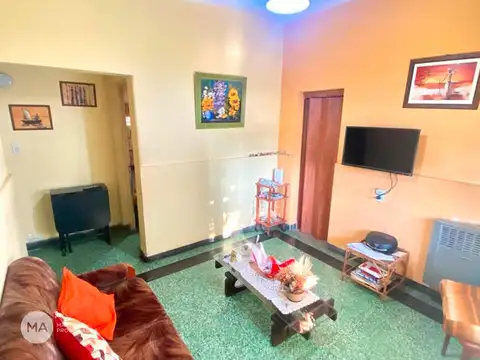Casa 3 Dormitorios con cochera - Córdoba 700 - Pérez | Venta