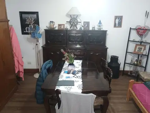 Casa Frente a Plaza Larrazabal, ideal Gastronomía/profesion