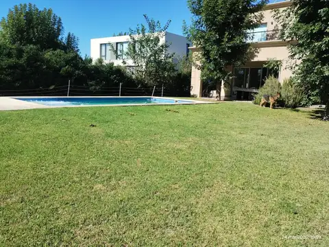Casa en Alquiler en Haras Santa Maria, USD 1.500