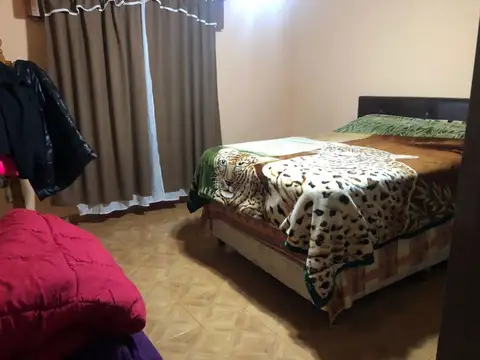 Casa en Venta con 4 cocheras