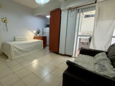 Depto Tipo Casa 2 ambientes con 1 baño