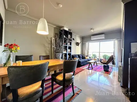 Venta departamento de 3 ambientes con cochera. Banfield Este