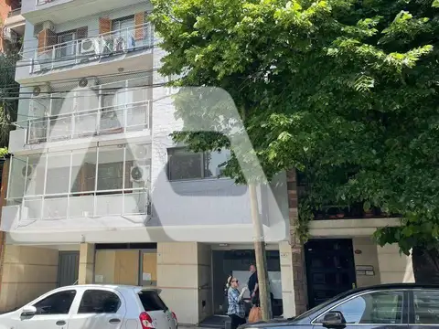 LLavallol 100, Piso 4