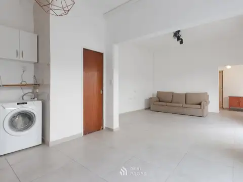 Depto Tipo Casa 4 ambientes con 2 baños