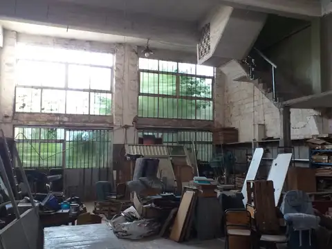 Galpon en Venta 50  mts Fondo