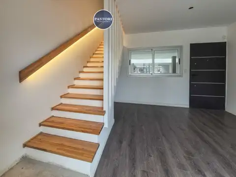 Depto Tipo Casa en Venta de 2 dormitorios