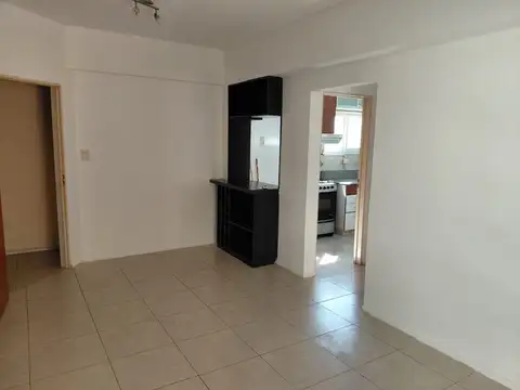 Depto Tipo Casa en Alquiler de 2 ambientes
