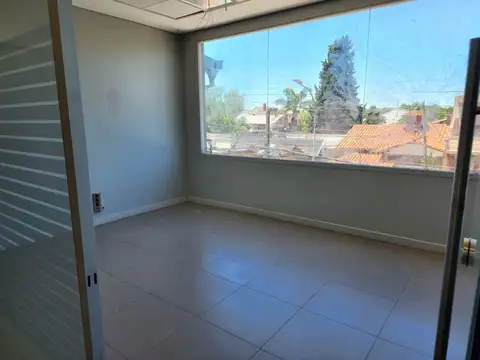 Av. Senador Morón 800