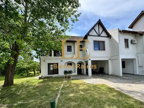 Venta Casa en Aranjuez Country Club APTO CREDITO