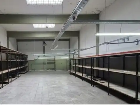Galpon en Venta 50  mts Fondo
