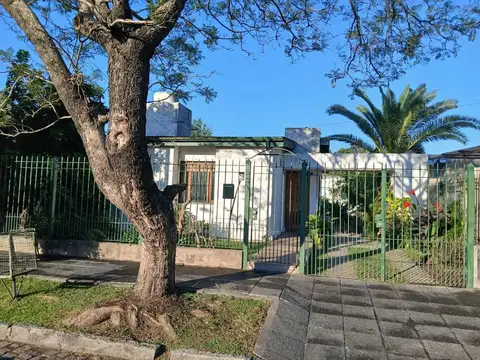 Depto Tipo Casa en Alquiler de 2 dormitorios