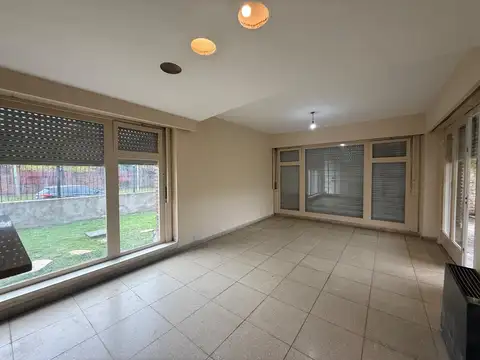 ALQUILER CASA USO PROFESIONAL 4 DORMITORIOS 4 BAÑOS FONDO LI