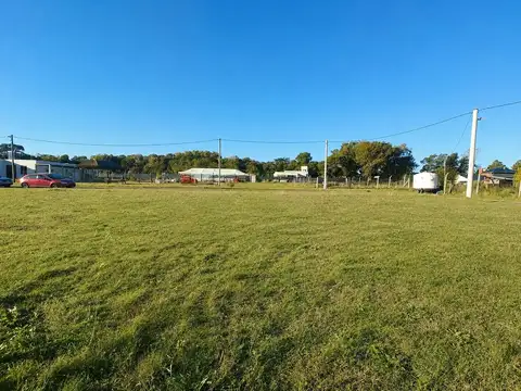 VENTA DE LOTE DE 460 m2 Barrio Ayres de Bosques 1- F. Varela