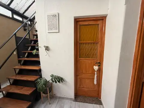 Depto Tipo Casa en Venta 50 años