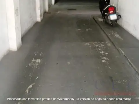 Venta - Cochera - Ludueña